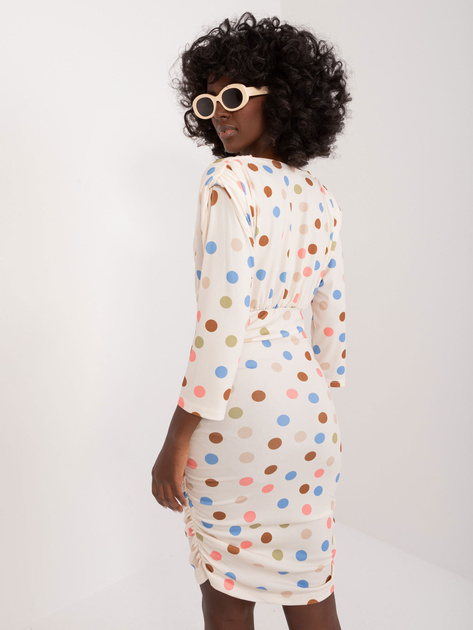 Hurtownia Kremowa dopasowana sukienka w grochy