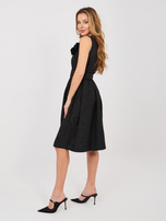 Czarna koktajlowa sukienka z fakturowej tkaniny RUE PARIS