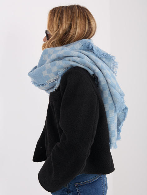 Jasnoniebiesko-ecru damski szal z frędzlami