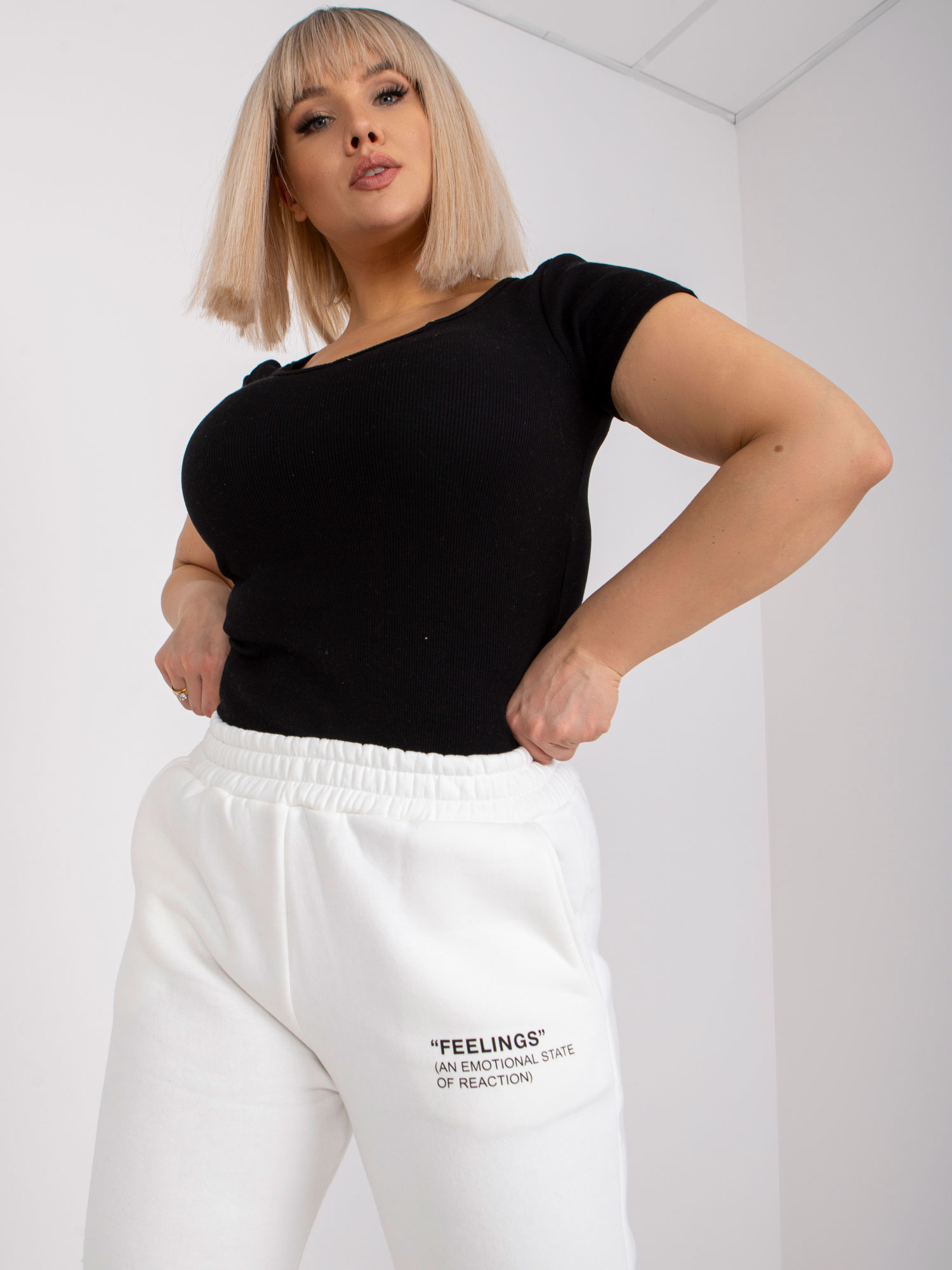Bílé tepláky plus size z bavlny Banni.