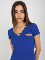 Hurtownia Ciemnoniebieska prążkowana bluzka z krótkim rękawem