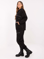 Czarny komplet z nadrukiem z efektem połysku