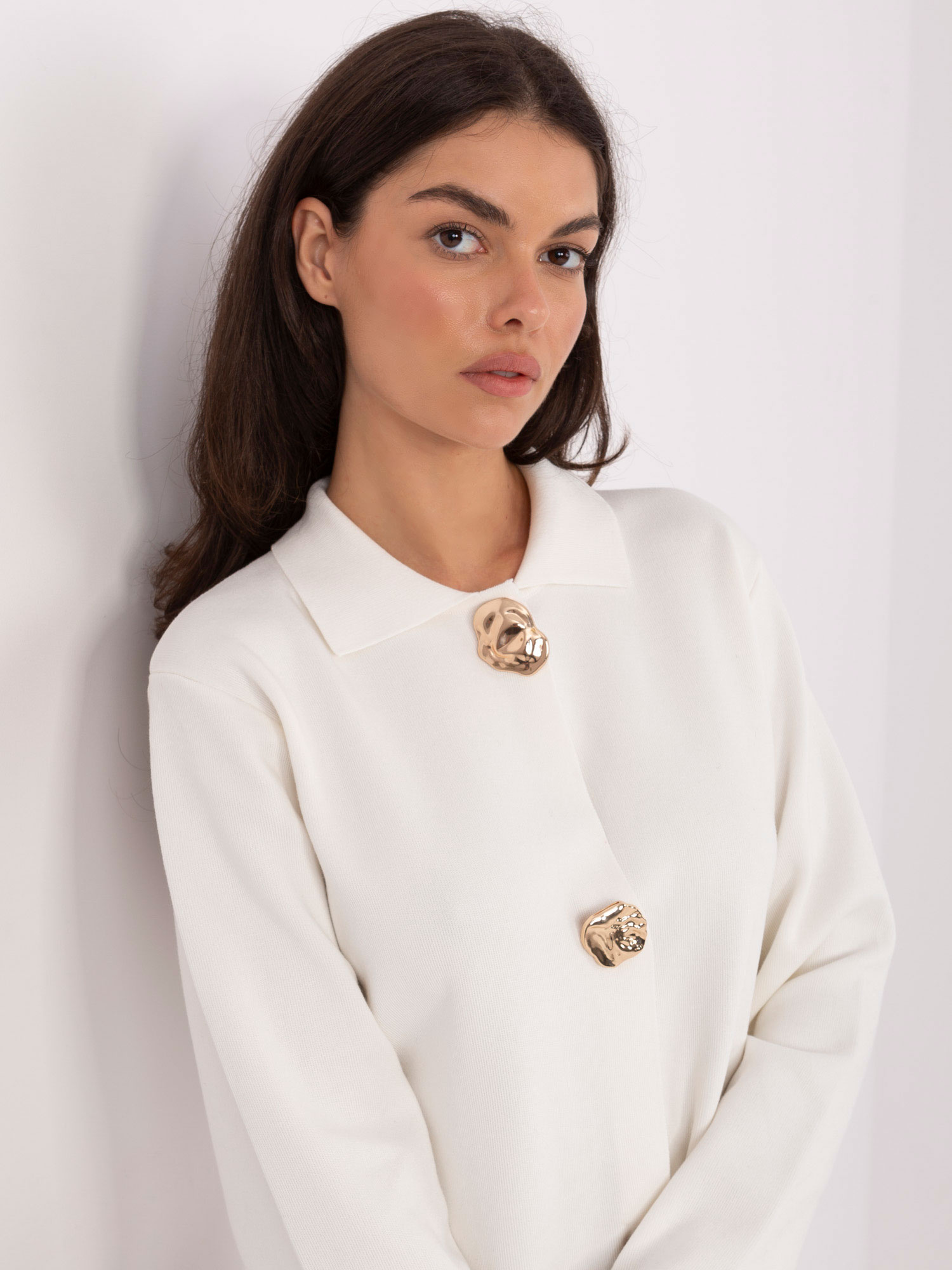 Sweter ecru