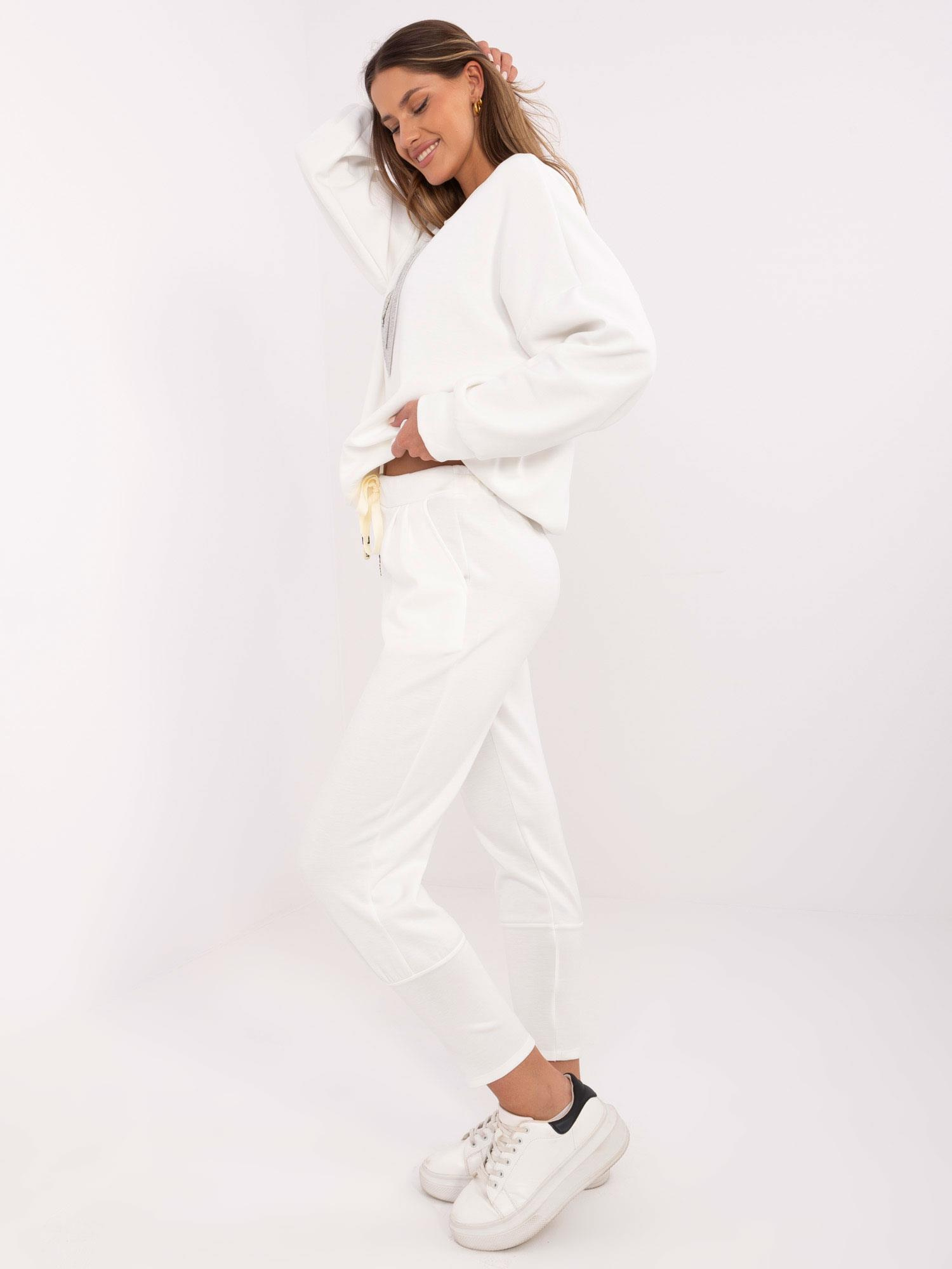 Ecru wholesale sweatpants with viscose addition.