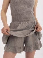 Ciemnobeżowy muślinowy kombinezon na lato