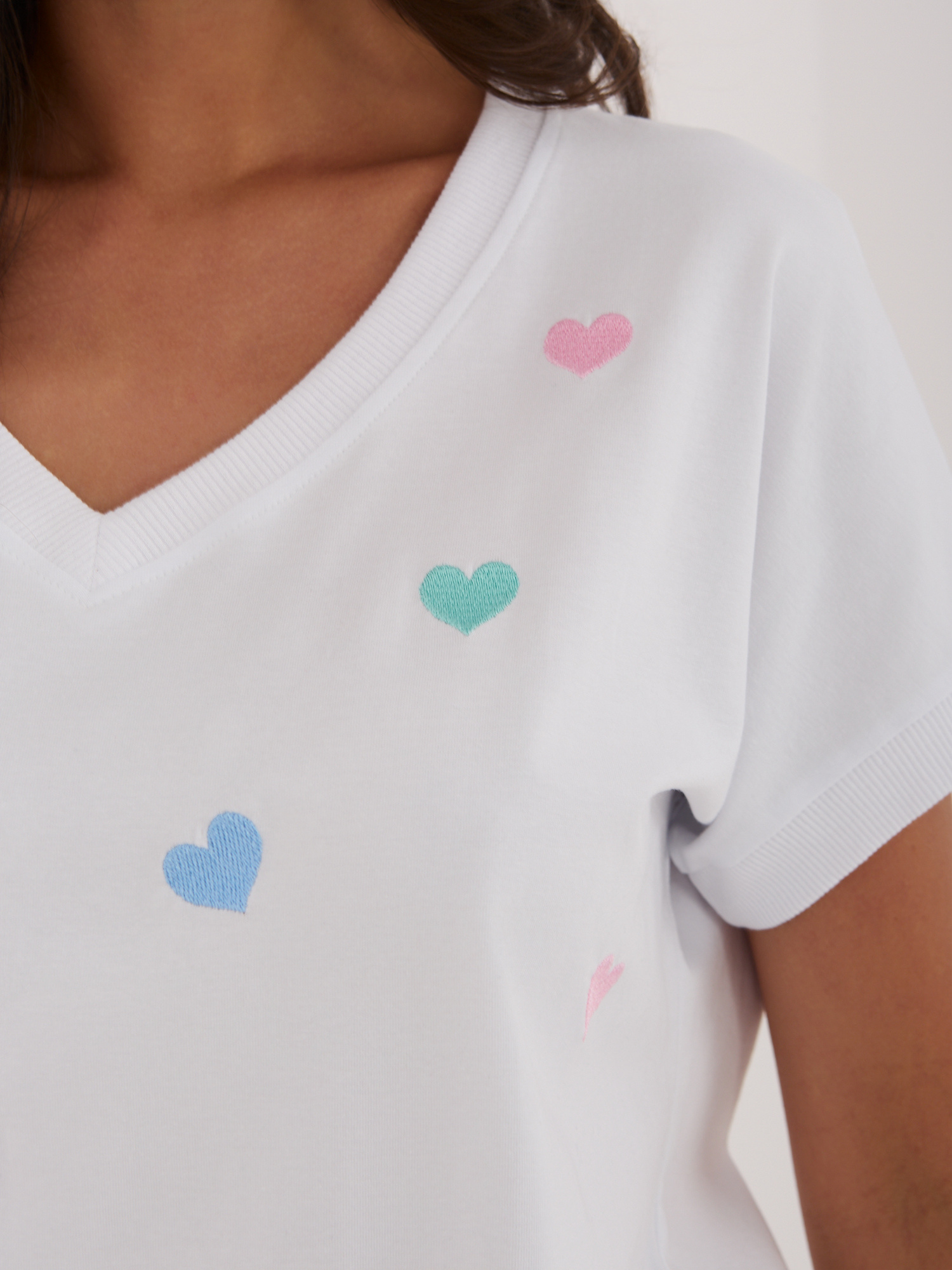 Biała bawełniana bluzka z krótkim rękawem 