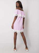 Jasnofioletowa sukienka hiszpanka z koronką Lee