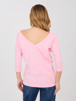 Pastelowa różowa bluzka basic z dekoltem na plecach RUE PARIS 