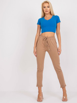 Camelowe spodnie Approachable