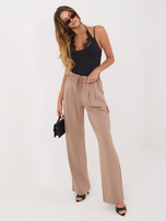 Ciemnobeżowe dresowe spodnie z zakładkami RUE PARIS  