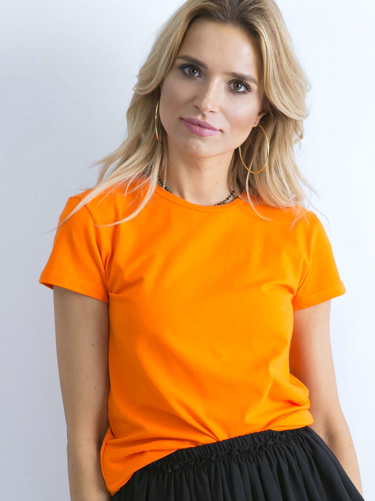 Fluorescencinė oranžinė moteriška marškinė iš medvilnės Peachy.