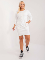 Hurt Ecru prosta sukienka plus size z kieszeniami