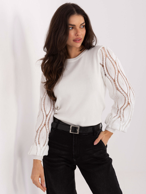 Ecru elegancki sweter z ażurowymi rękawami