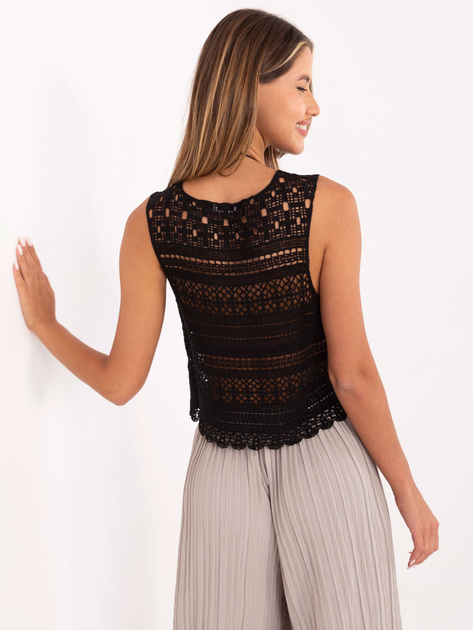 Czarny ażurowy top w stylu boho