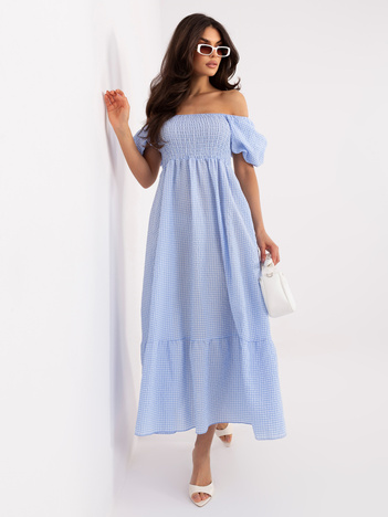 Jasnoniebieska rozkloszowana sukienka na lato