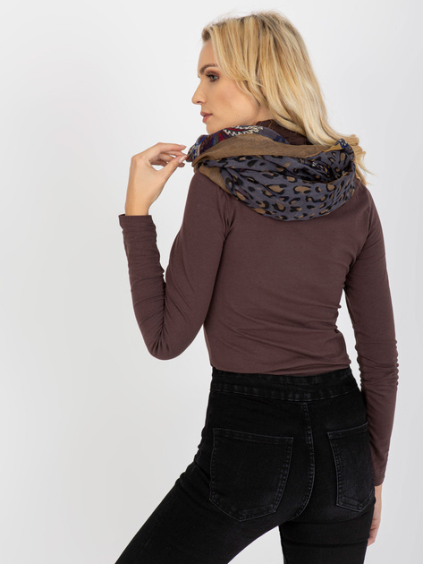 Hurtownia online Szara damska chusta komin z printami