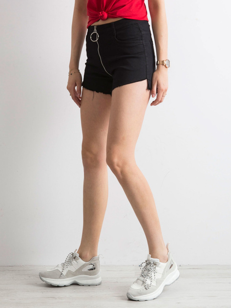 Czarne szorty z suwakiem