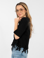 Czarna bluzka oversize z kwiatową aplikacją