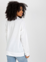 Hurtownia Ecru bawełniana bluzka oversize z naszywką