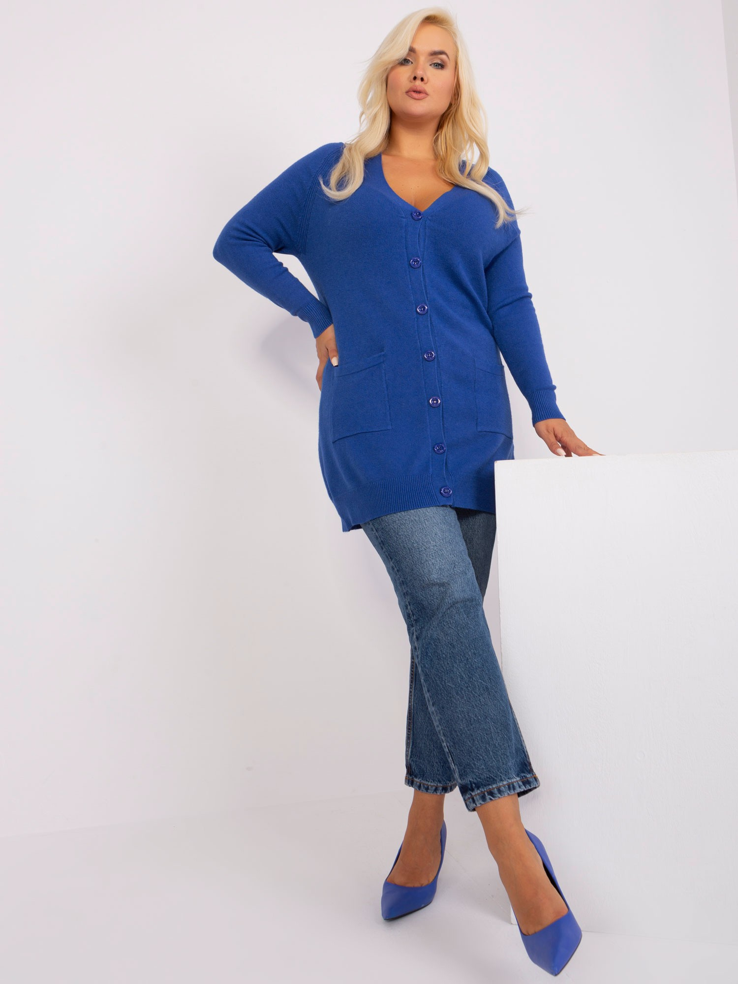 Ciemnoniebieski rozpinany kardigan plus size