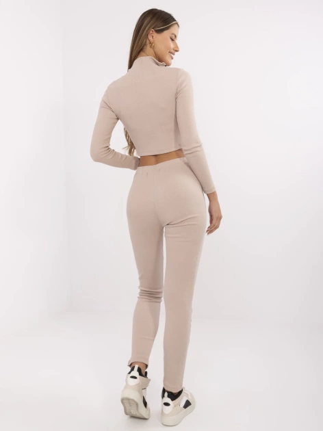 Jasnobeżowy dwuczęściowy prążkowany komplet Ivette RUE PARIS