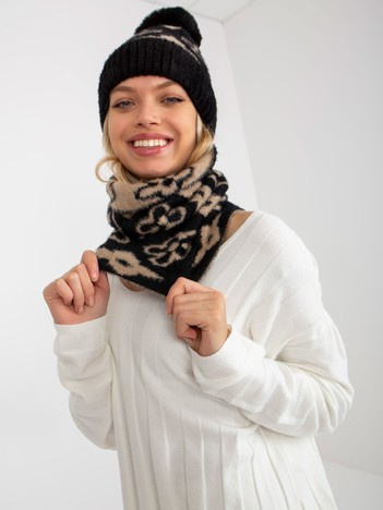 Online wholesale Black-beige warm patterned scarf.