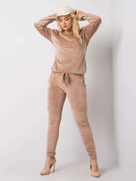 Beżowy welurowy komplet plus size Jeanne