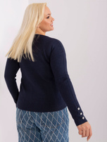 Hurt Granatowy sweter plus size z ozdobnymi guzikami