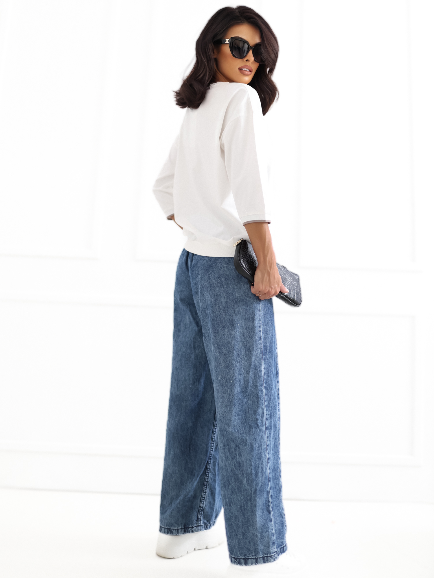 Ecru lässige Bluse mit Applikation.