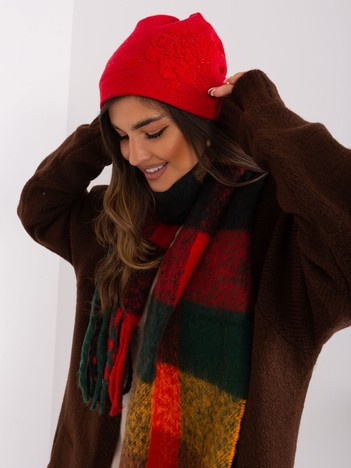 Wholesale Red winter hat with appliqués.