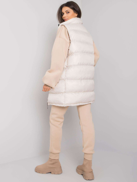 Beżowy komplet z kamizelką Winchester