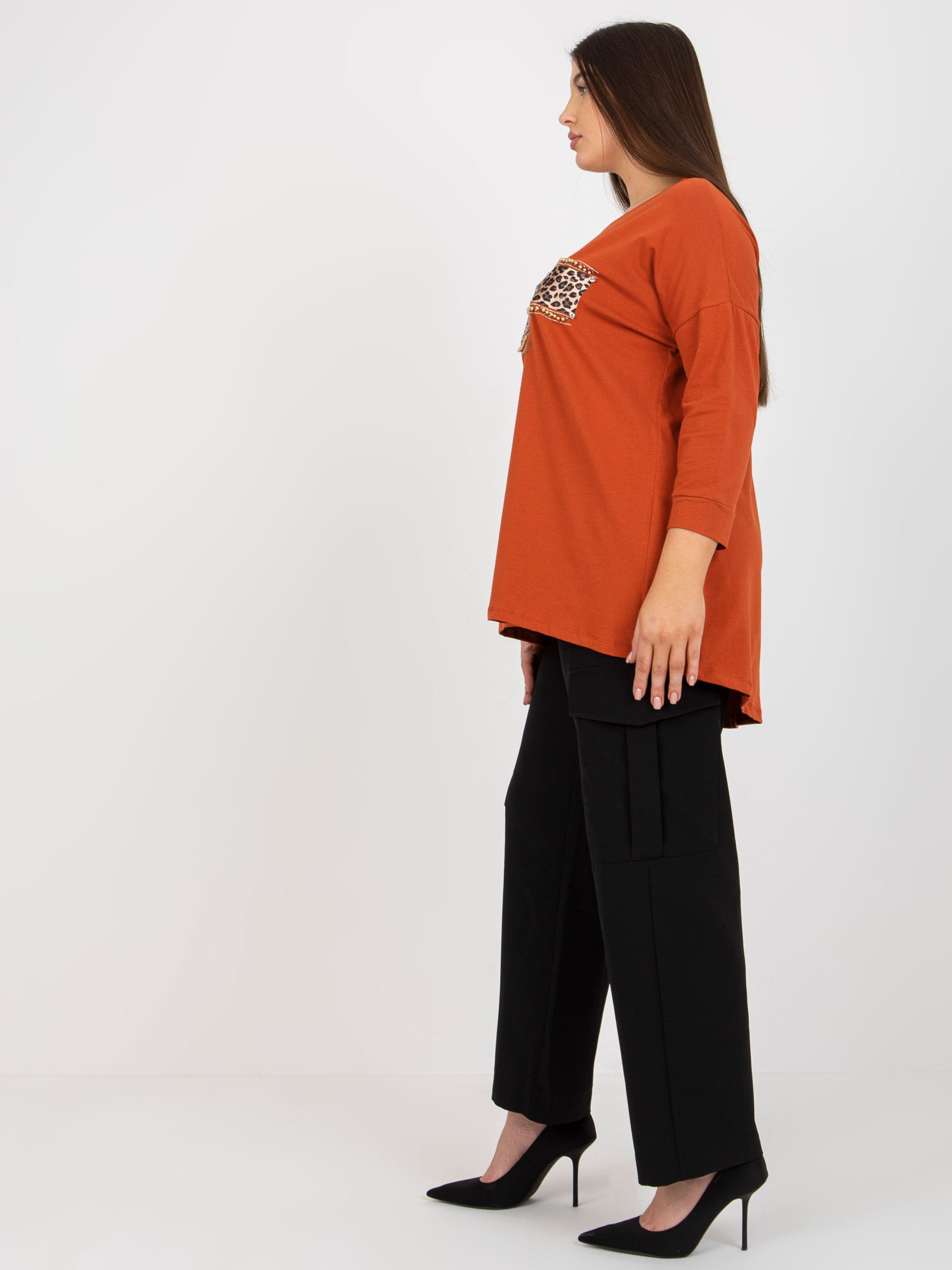 Ceglasta bluzka plus size z aplikacjami