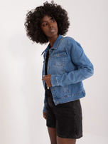 Hurtownia Niebieska kurtka jeansowa z przetarciami