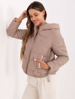 Ciemnobeżowa pikowana kurtka z kieszeniami