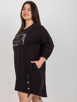 Hurt Czarna sukienka plus size z aplikacją z dżetów
