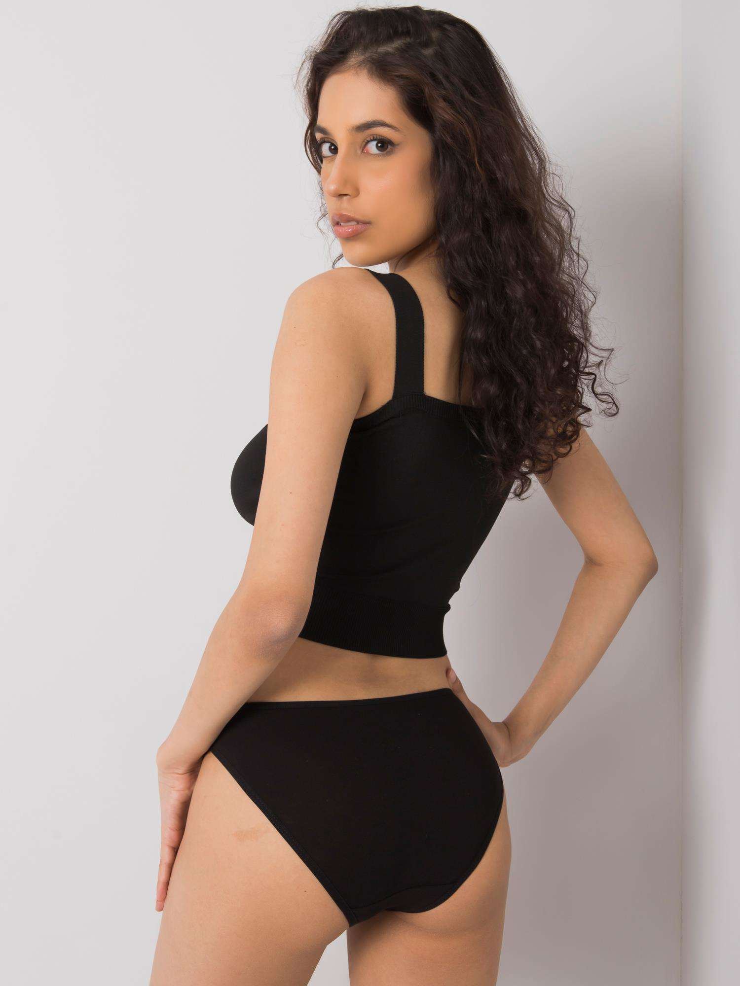 Schwarze Baumwollslips.