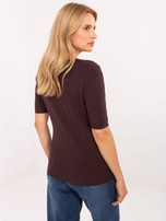 Ciemnobrązowy damski sweter z warkoczami