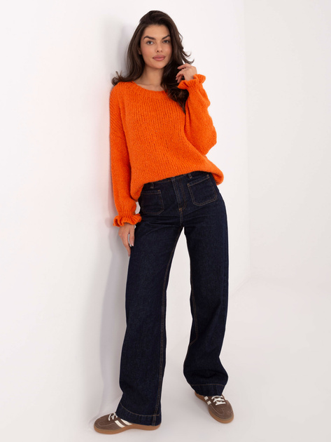 Pomarańczowy sweter z falbankami przy rękawach