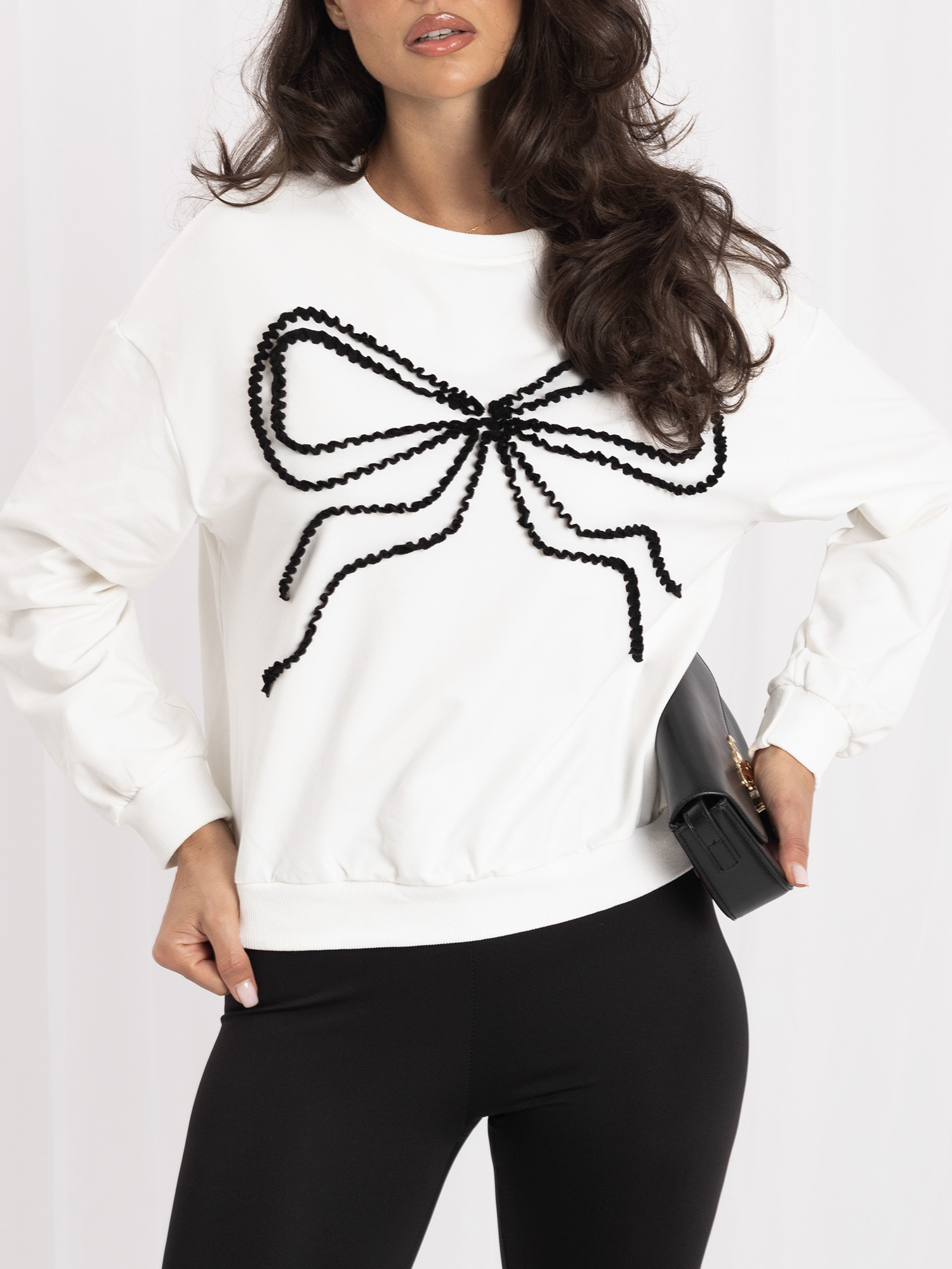 Ecru  elegancka bluza z dużą kokardą