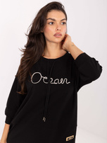 Černá casualová blůza s 3/4 rukávem.