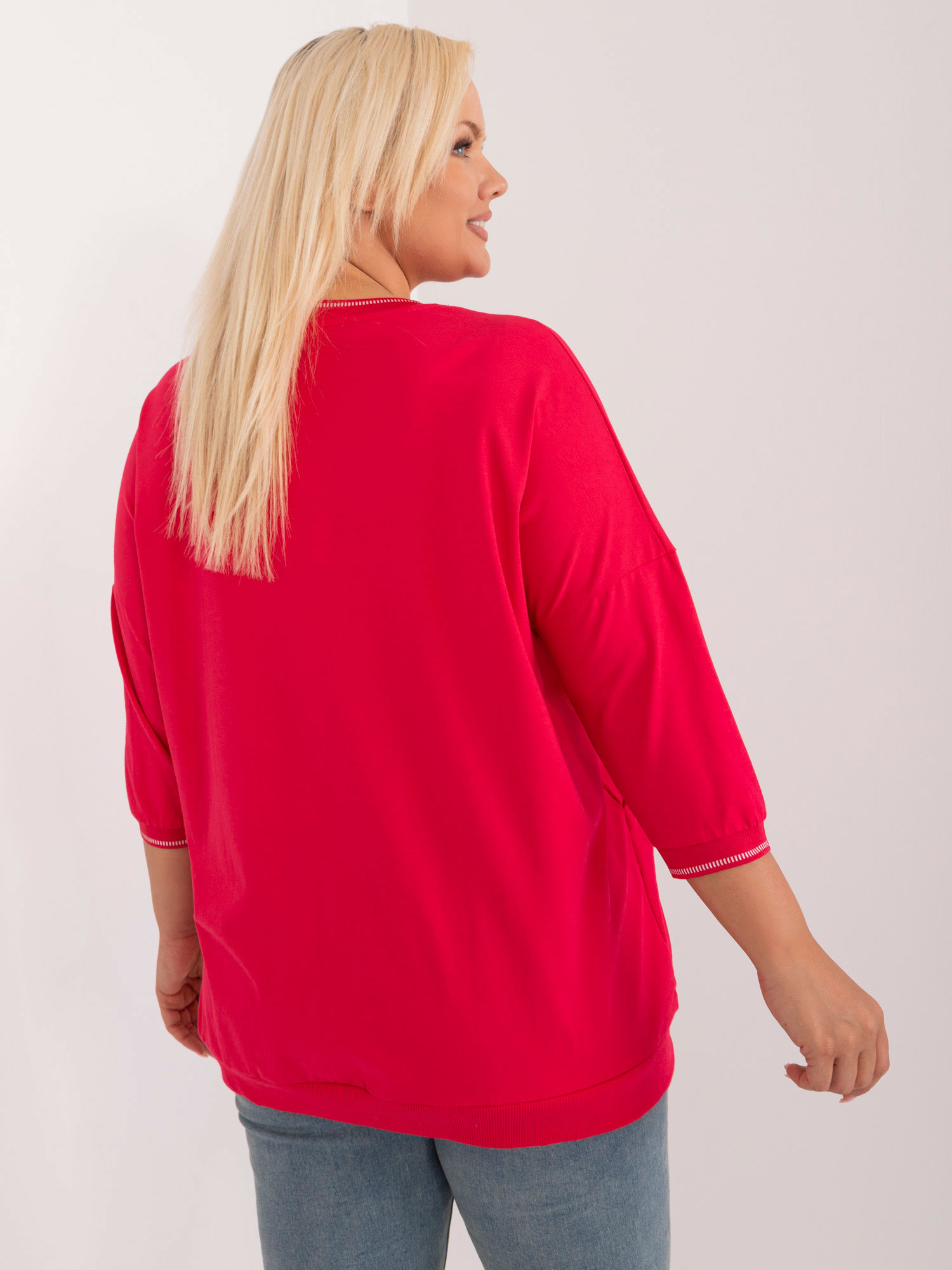 Hurt Red casual plus size blouse with an application.