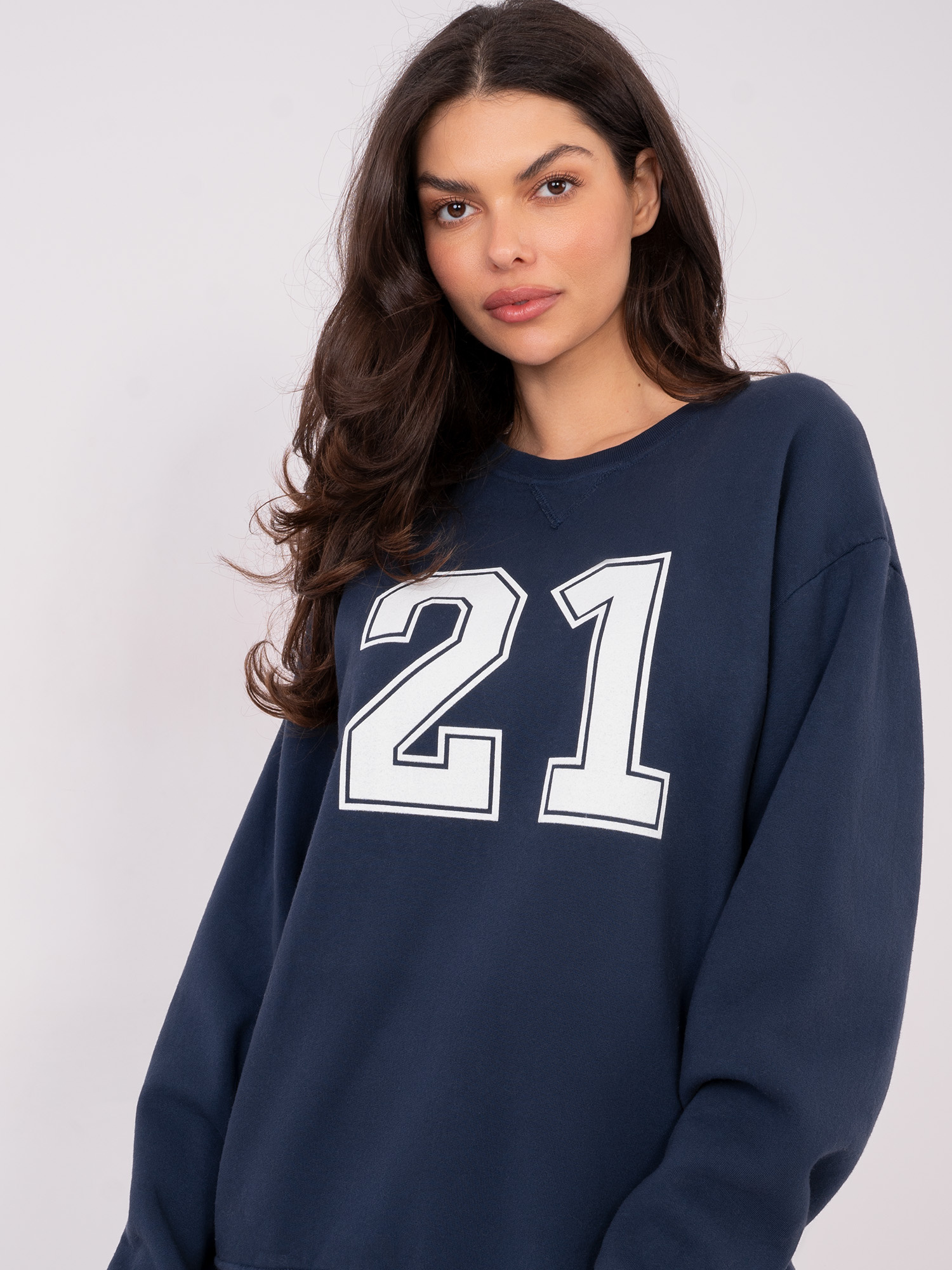 Modrá dámská oversized mikina s podšívkou.