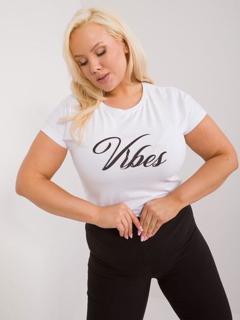 Hurt Biały damski t-shirt plus size z napisem i aplikacją