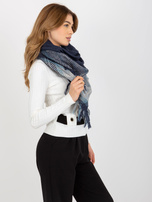 Hurt Granatowy szal damski w kratę z frędzlami