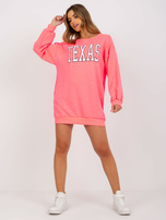 Fluo różowa dresowa bluza z nadrukiem i kieszeniami 