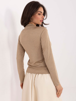 Ciemnobeżowa elegancka bluzka z półgolfem RUE PARIS 