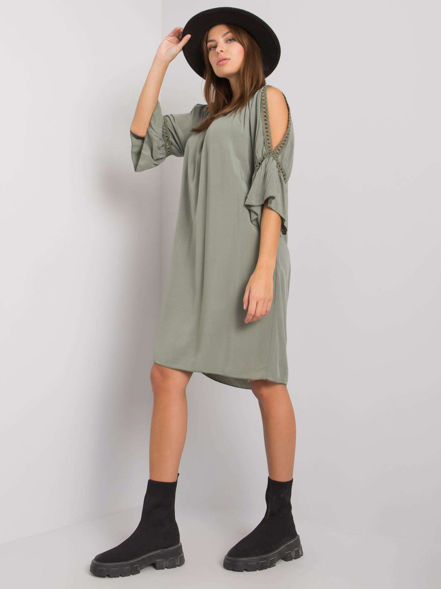 Khaki sukienka z wycięciami Marielle OCH BELLA 