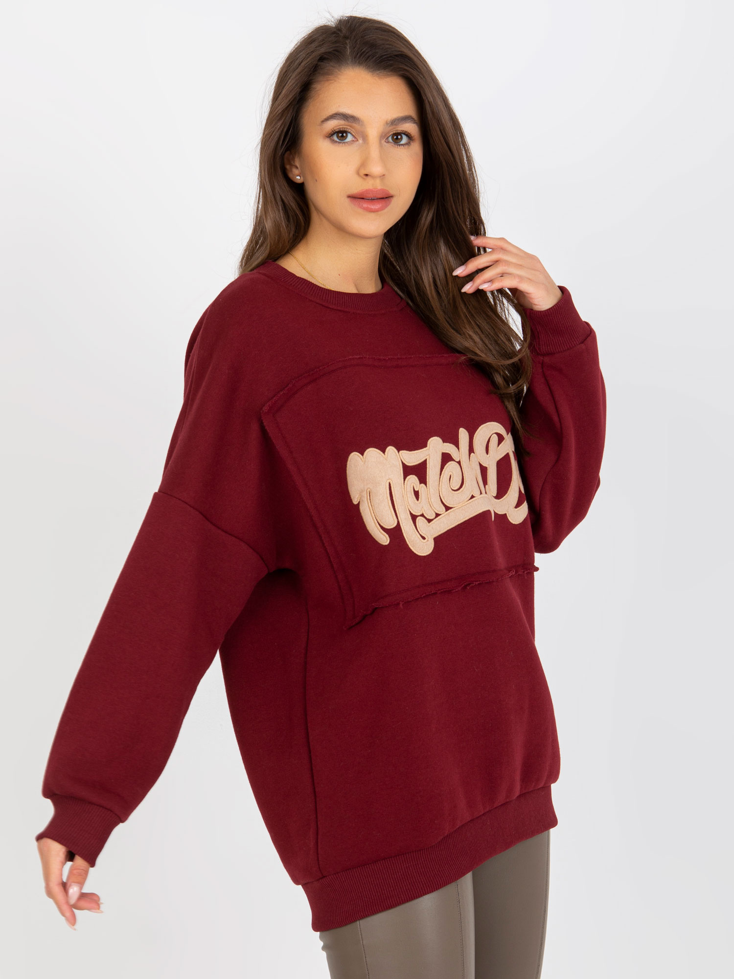 Hurtownia Bordowa dresowa bluza bez kaptura oversize 