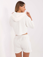 Ecru dwuczęściowy komplet z szortami Emola