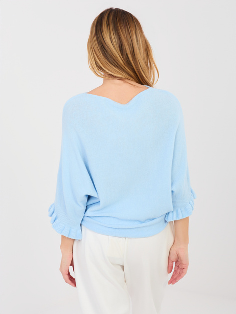 Pastelowy niebieski sweter z falbankami przy rękawach